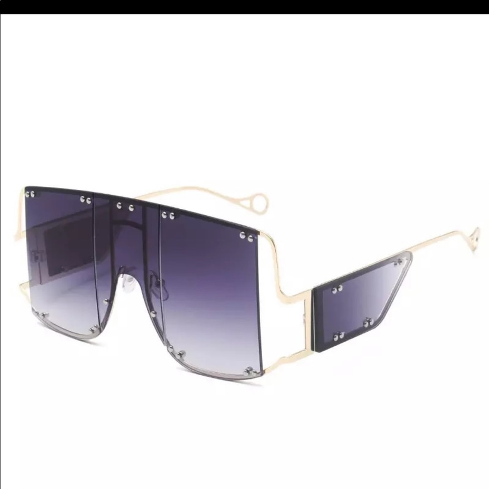 Trendy Oversized Sunglasses
